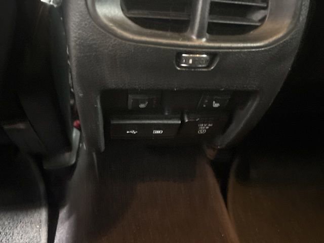 Used 2019 Jeep Cherokee Overland w/ Technology Group image 14