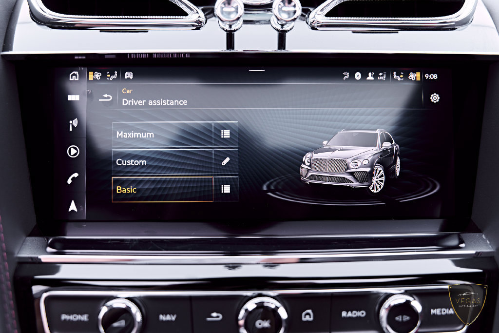 Used 2024 Bentley Bentayga AWD/4WD image 86