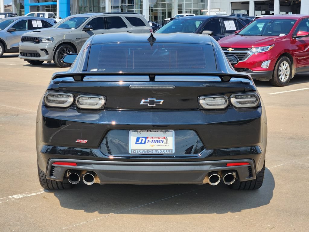 Used 2019 Chevrolet Camaro SS RWD image 6
