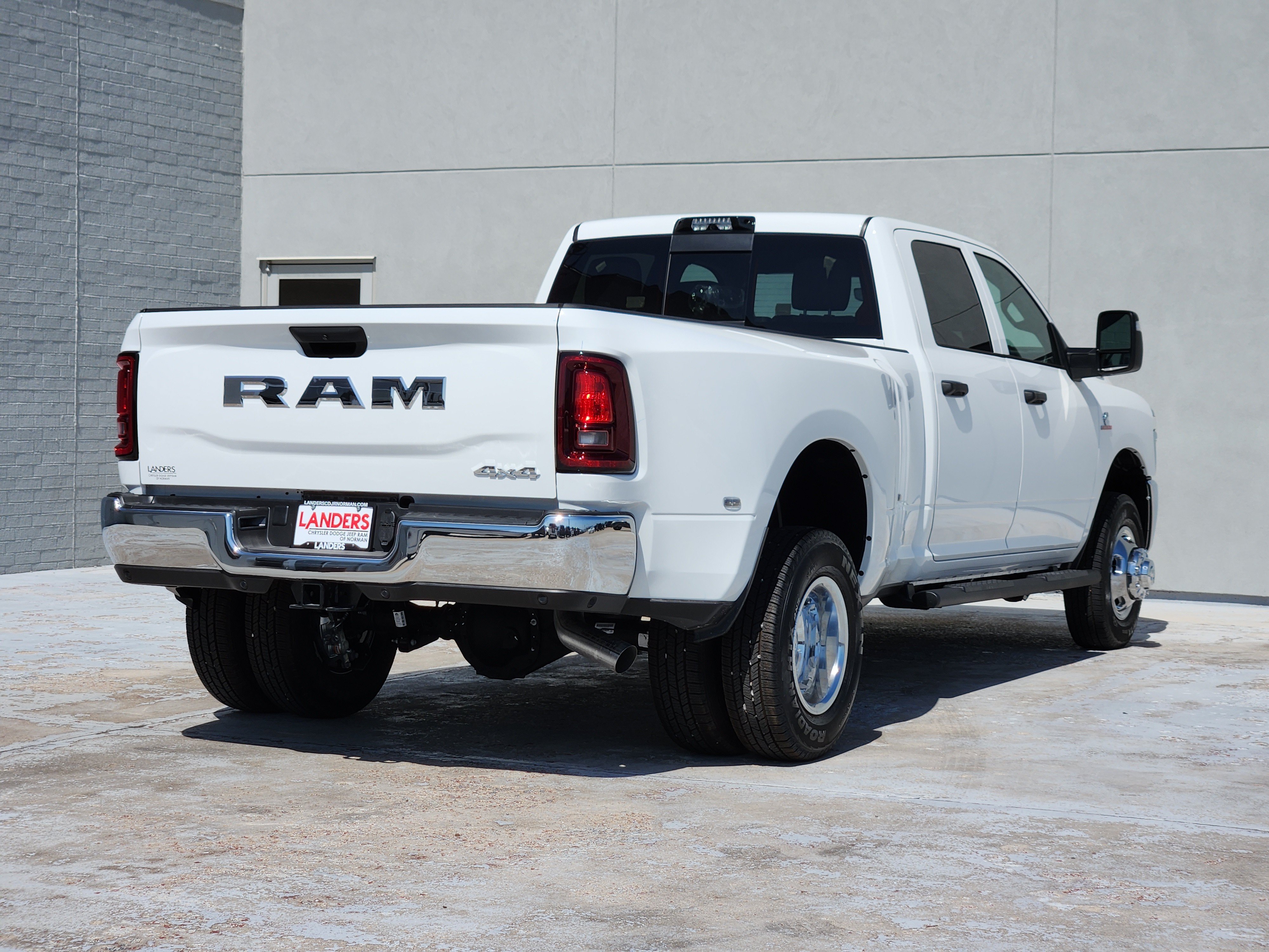 New 2026 RAM 3500 Tradesman AWD/4WD image 4
