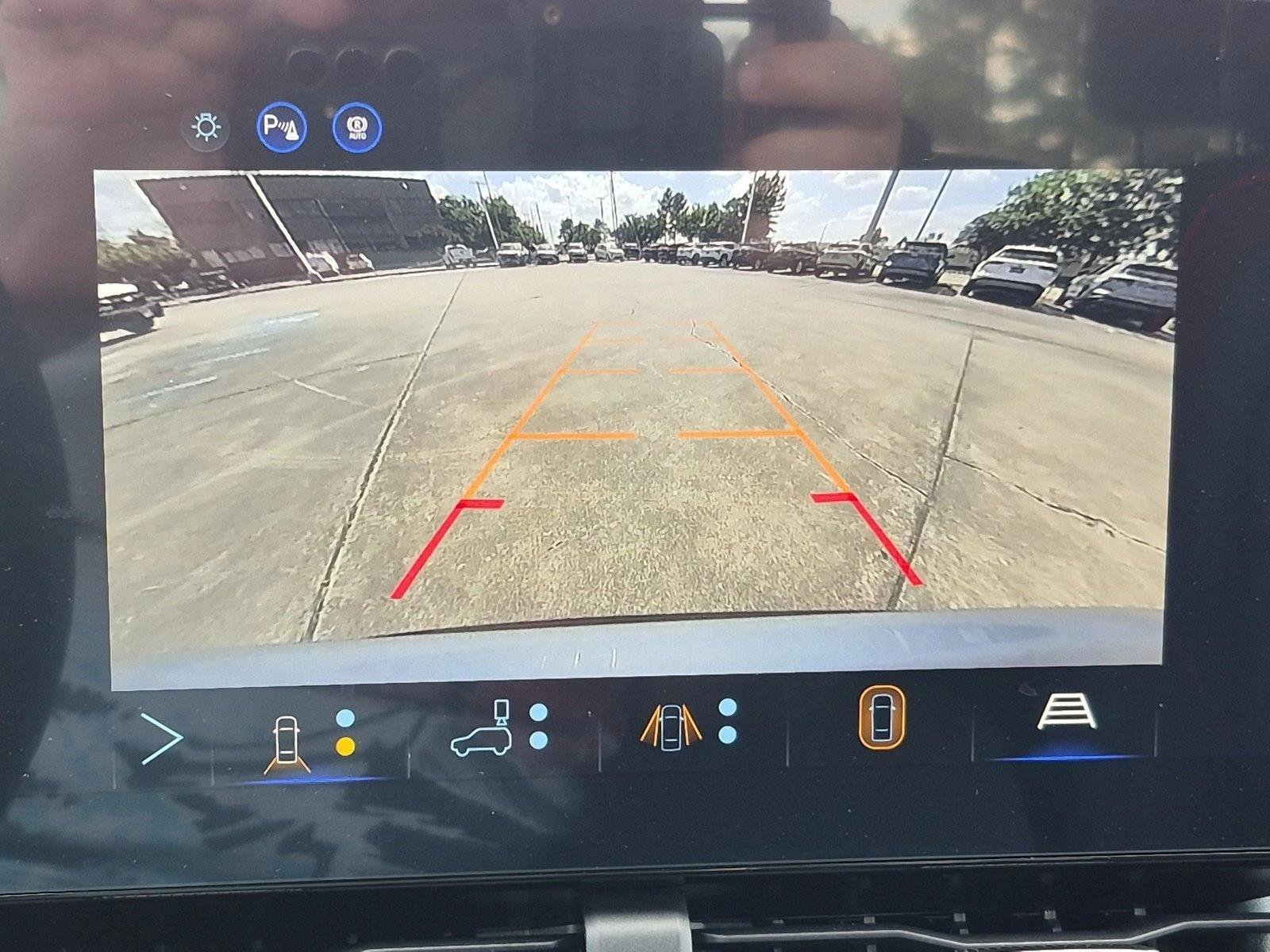 New 2027 Chevrolet Equinox RS w/ Safety and Technology Package FWD image 13
