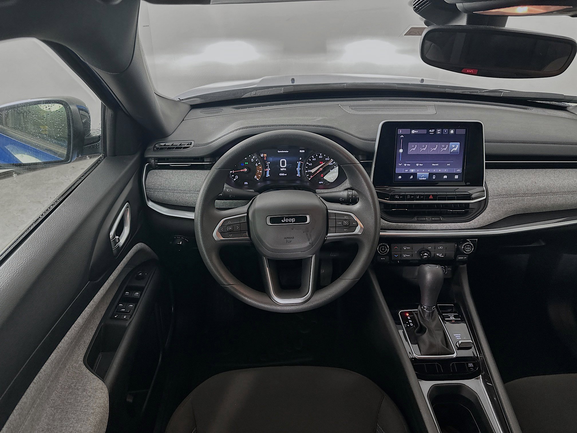 Certified 2025 Jeep Compass Sport image 27