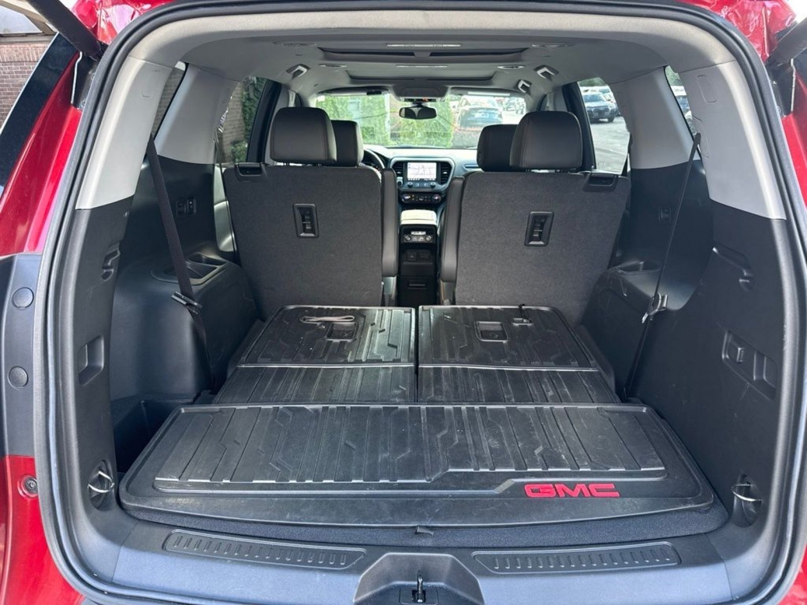 Used 2023 GMC Acadia AT4 w/ Technology Package AWD/4WD image 21