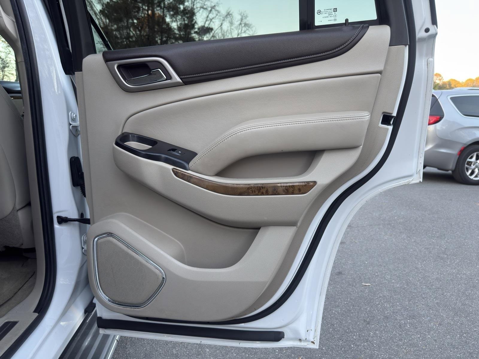 Used 2015 GMC Yukon Denali w/ Open Road Package image 23