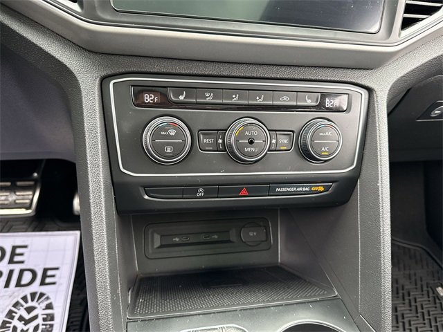 Used 2021 Volkswagen Atlas SE w/ Panoramic Sunroof Package image 17