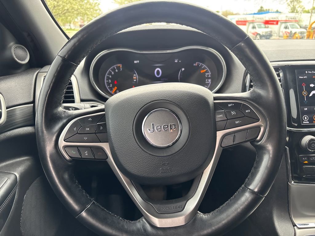 Used 2020 Jeep Grand Cherokee Altitude AWD/4WD image 16