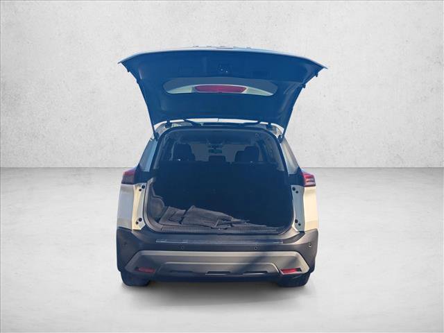 Used 2023 Nissan Rogue SV image 7
