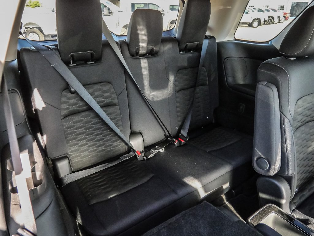 Used 2025 Nissan Pathfinder SV w/ SV Premium Package FWD image 25