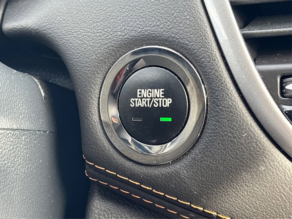 Used 2021 Chevrolet Trax LT w/ Sport Edition image 28