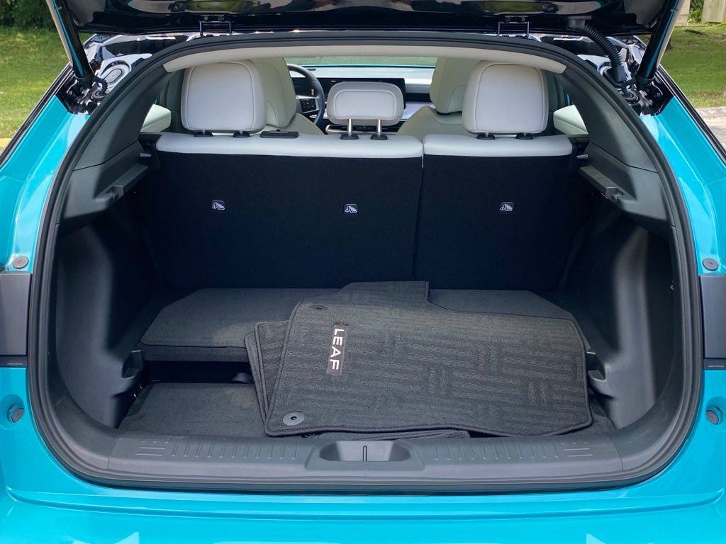 Used 2026 Nissan Leaf Platinum+ w/ Floor Mat Package (Platinum+) FWD image 11