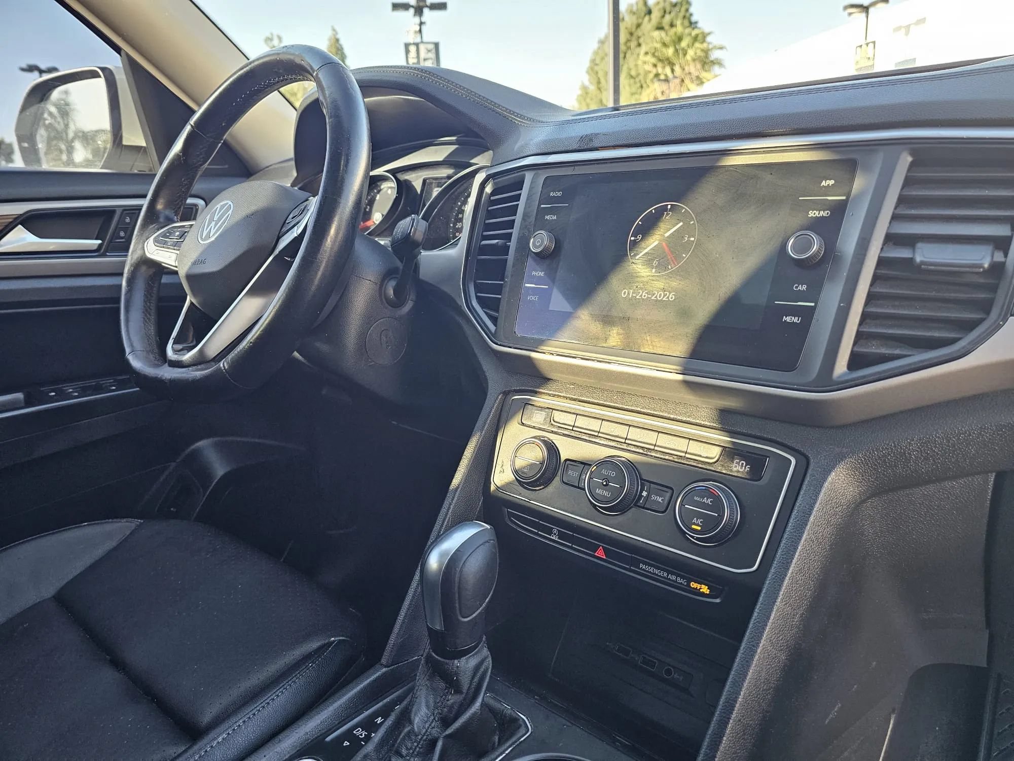 Used 2021 Volkswagen Atlas SE w/ Panoramic Sunroof Package FWD image 12