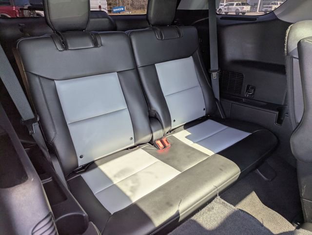 Used 2022 Ford Explorer XLT w/ Equipment Group 202A image 41