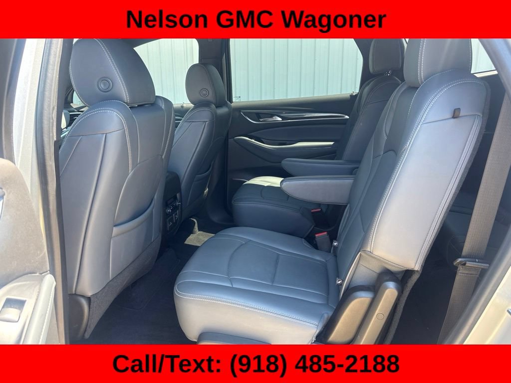 Used 2022 Buick Enclave Essence w/ Experience Buick Package FWD image 10