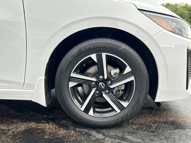 Used 2024 Nissan Sentra SV FWD image 9