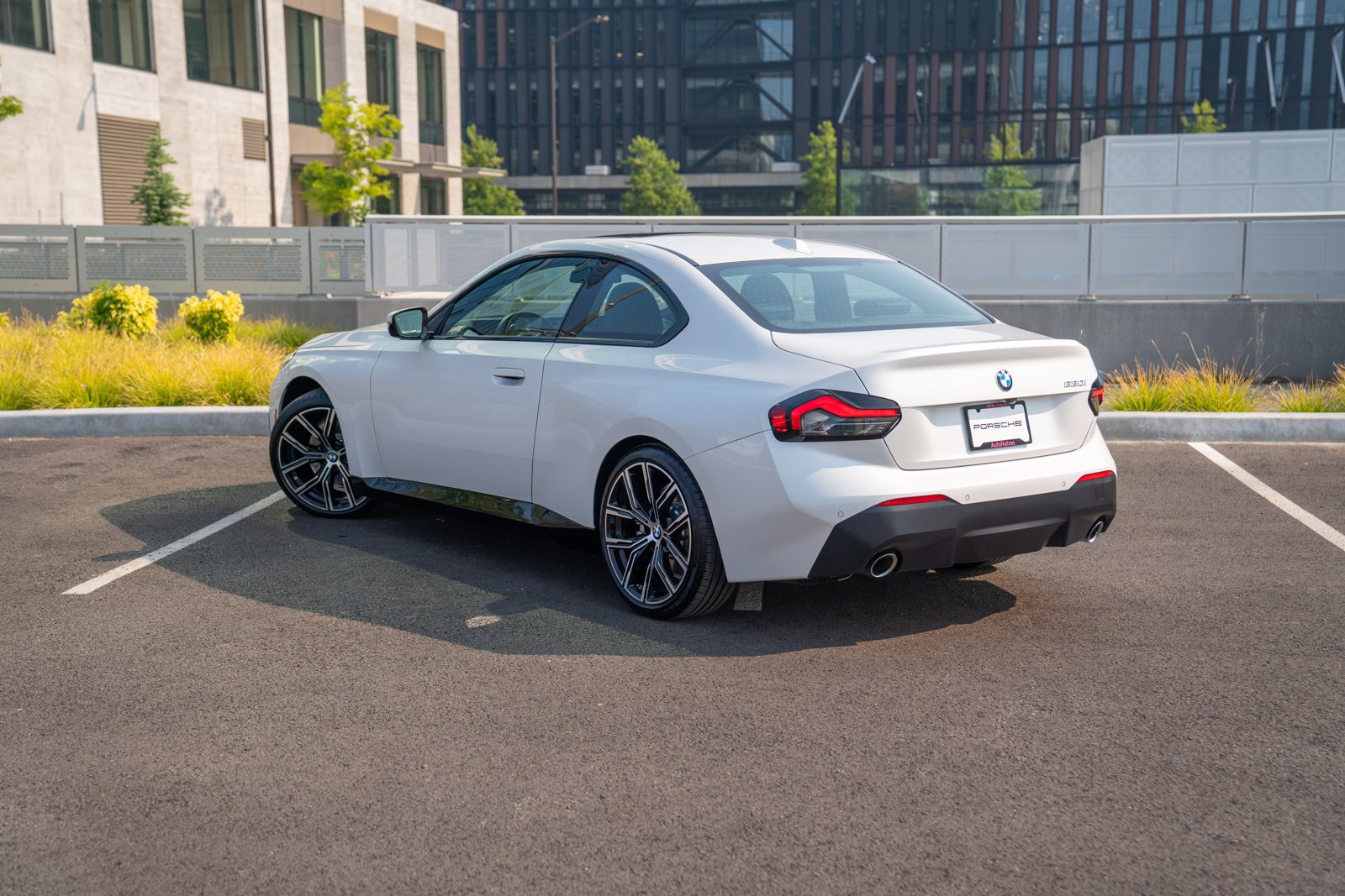 Used 2023 BMW 230i Coupe w/ Convenience Package RWD image 3