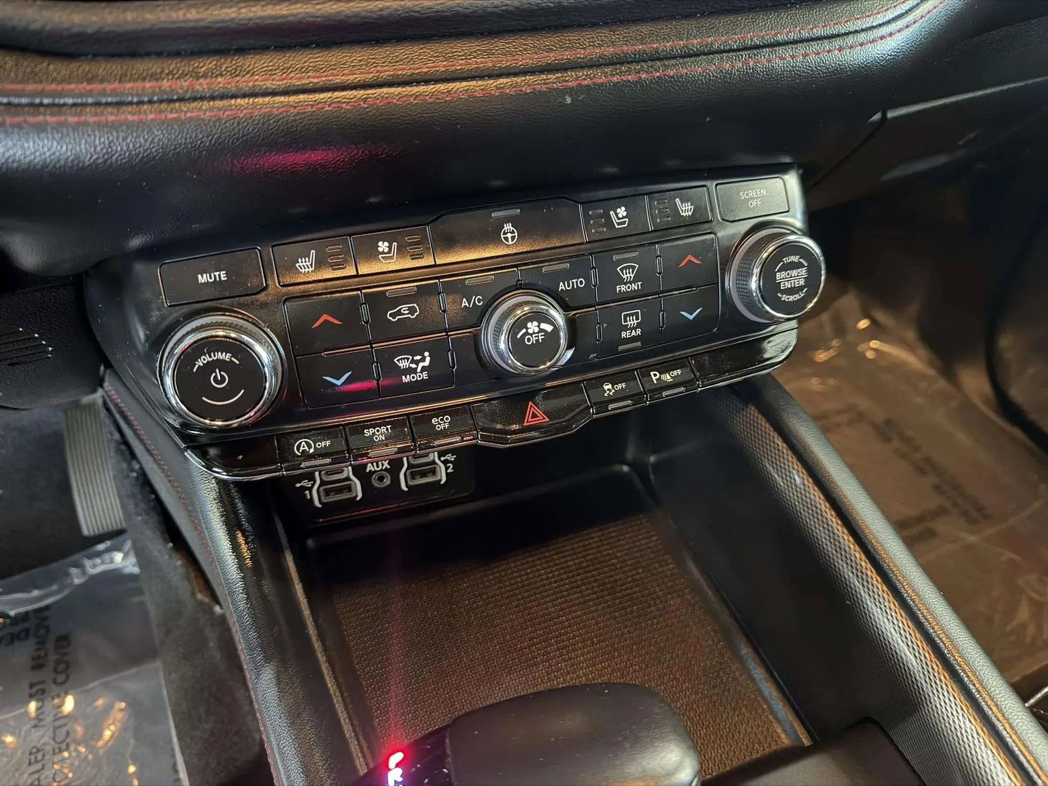 Used 2023 Dodge Durango GT image 23