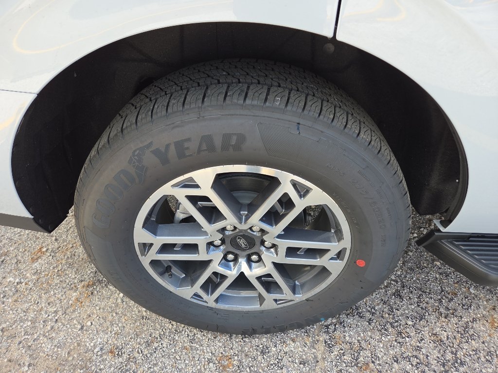 New 2026 Ford Expedition Active RWD image 20