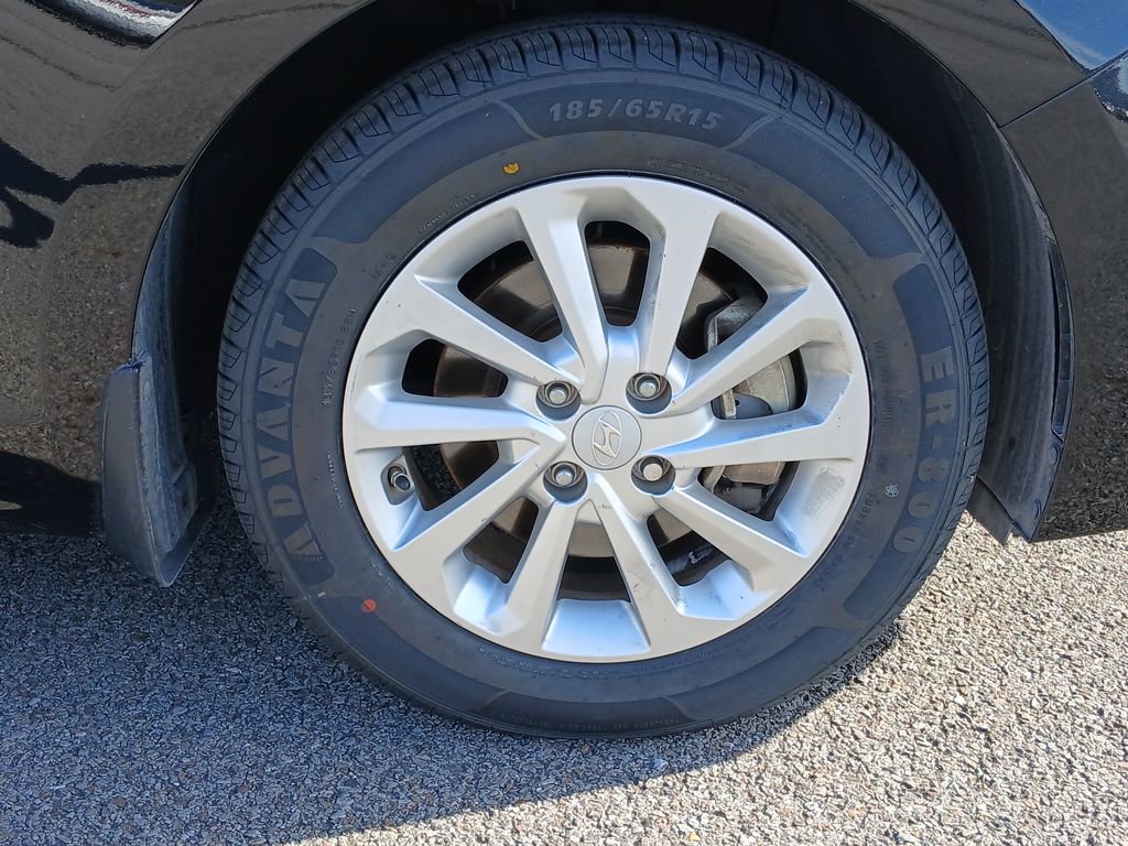 Used 2020 Hyundai Accent SEL image 33