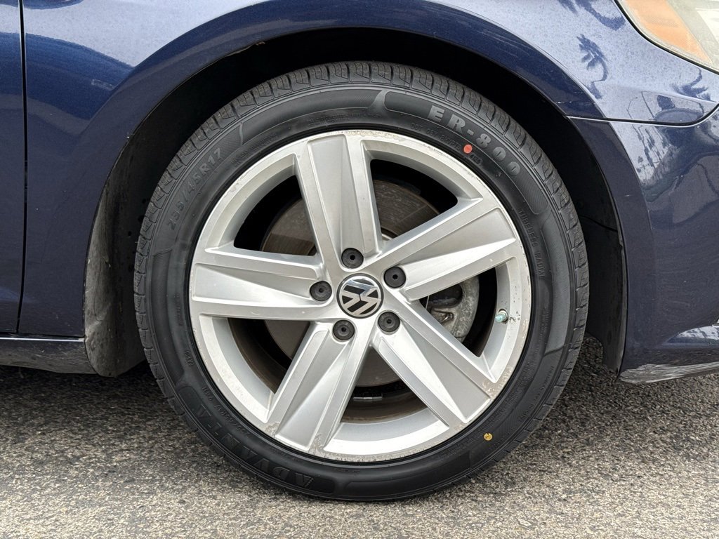 Used 2013 Volkswagen CC Sport image 14