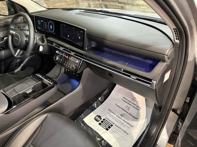 Used 2025 Hyundai Tucson Limited AWD/4WD image 27