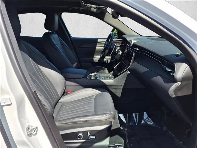 Used 2023 Maserati Grecale Modena AWD/4WD image 18