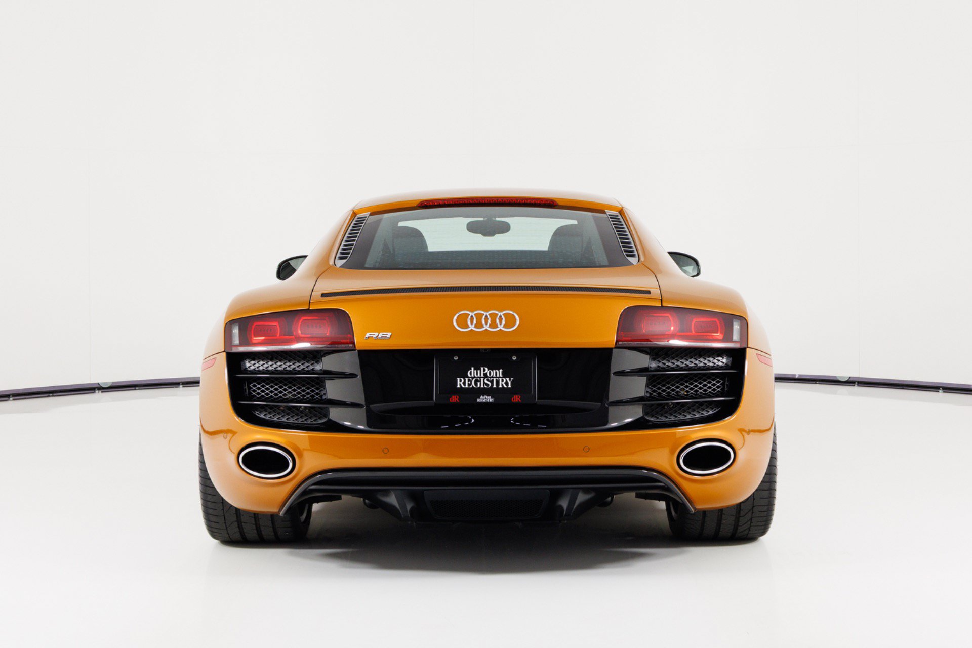 Used 2011 Audi R8 V10 AWD/4WD image 4