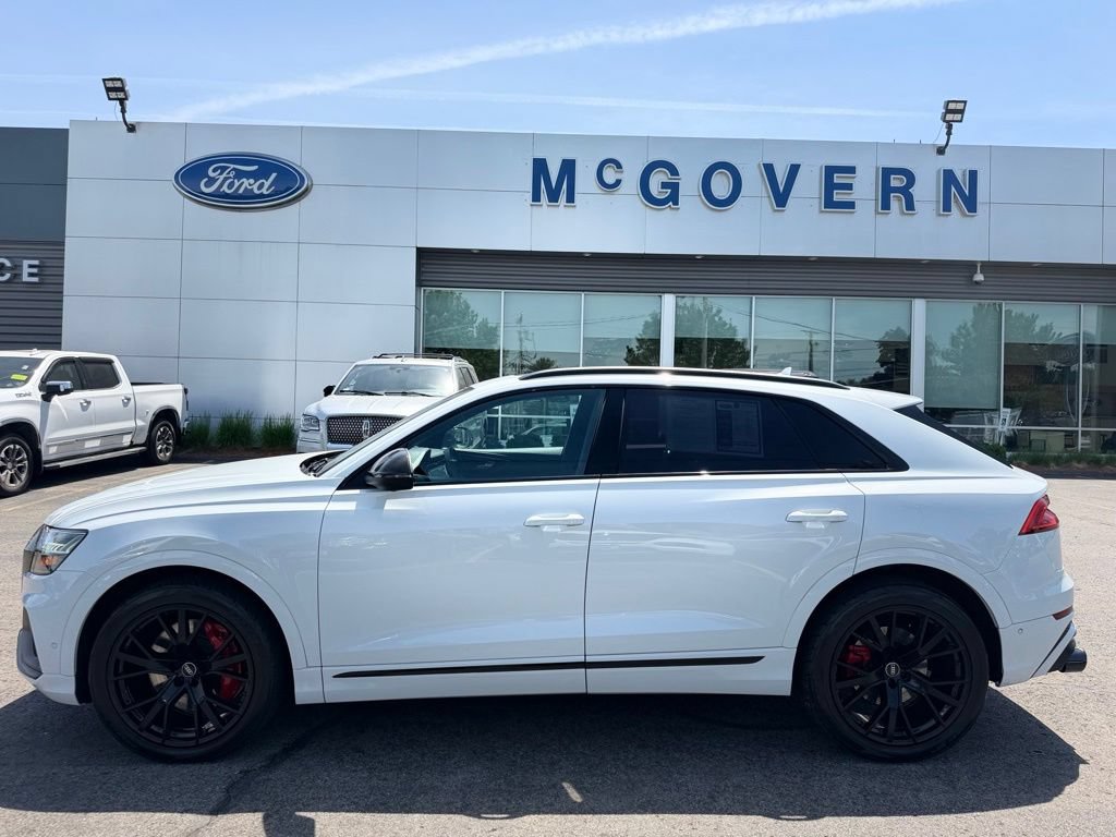Used 2022 Audi SQ8 Prestige w/ Prestige Package AWD/4WD image 3
