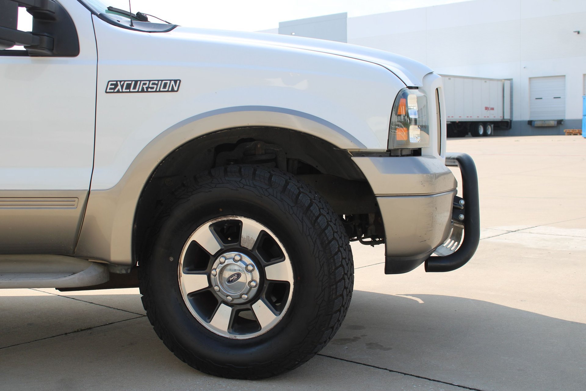 Used 2005 Ford Excursion Eddie Bauer RWD image 34