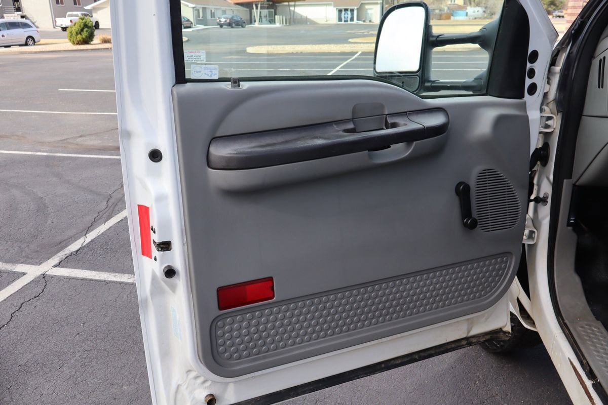 Used 2006 Ford F350 XL image 27