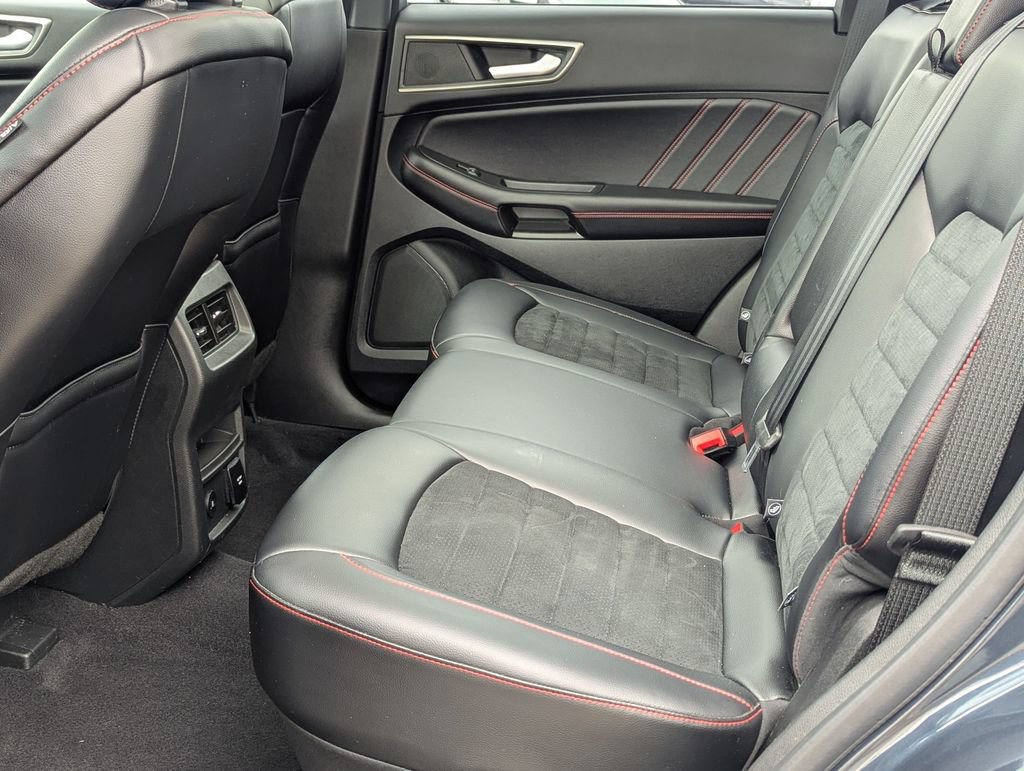 Used 2023 Ford Edge ST-Line AWD/4WD image 22