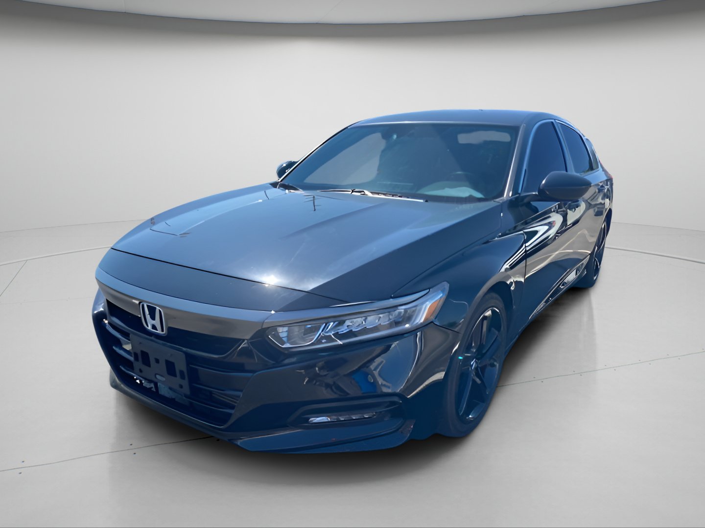 Certified 2018 Honda Accord Sport image 2