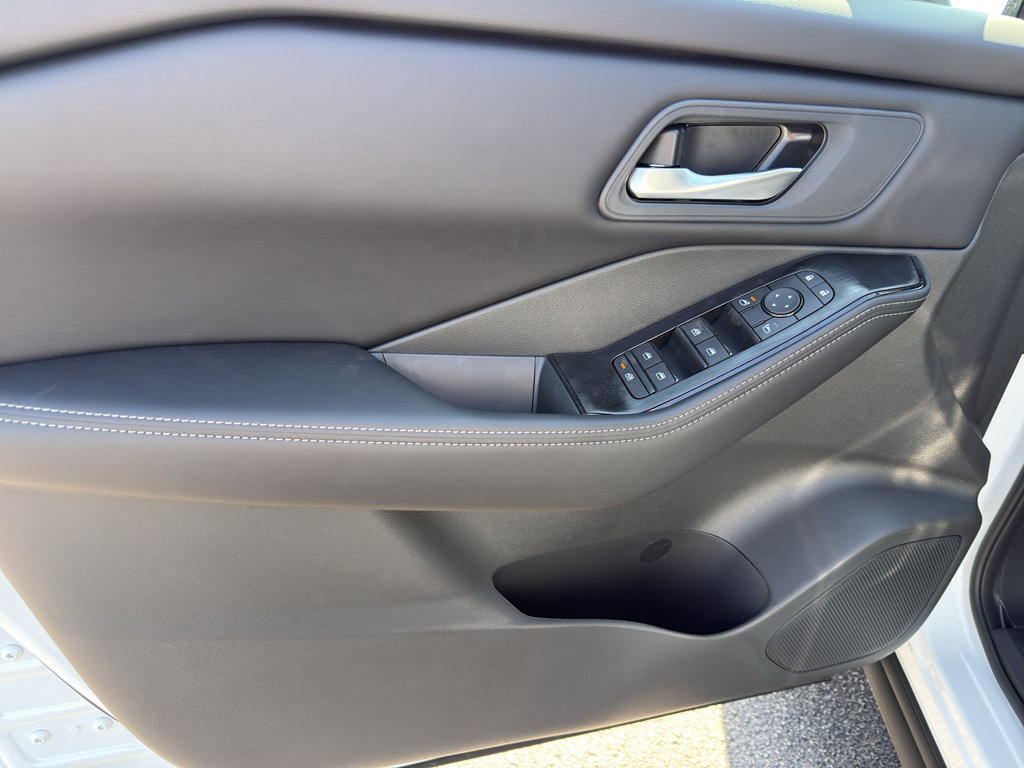 New 2026 Nissan Rogue SV image 13