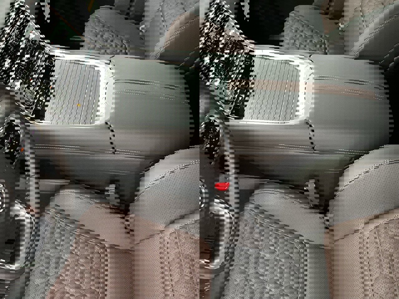 New 2026 Nissan Armada Platinum image 50