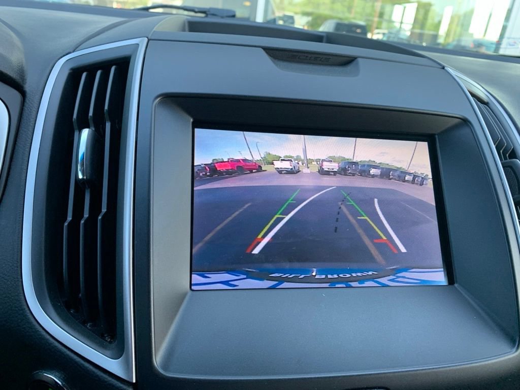 Used 2020 Ford Edge SEL w/ Cold Weather Package AWD/4WD image 15