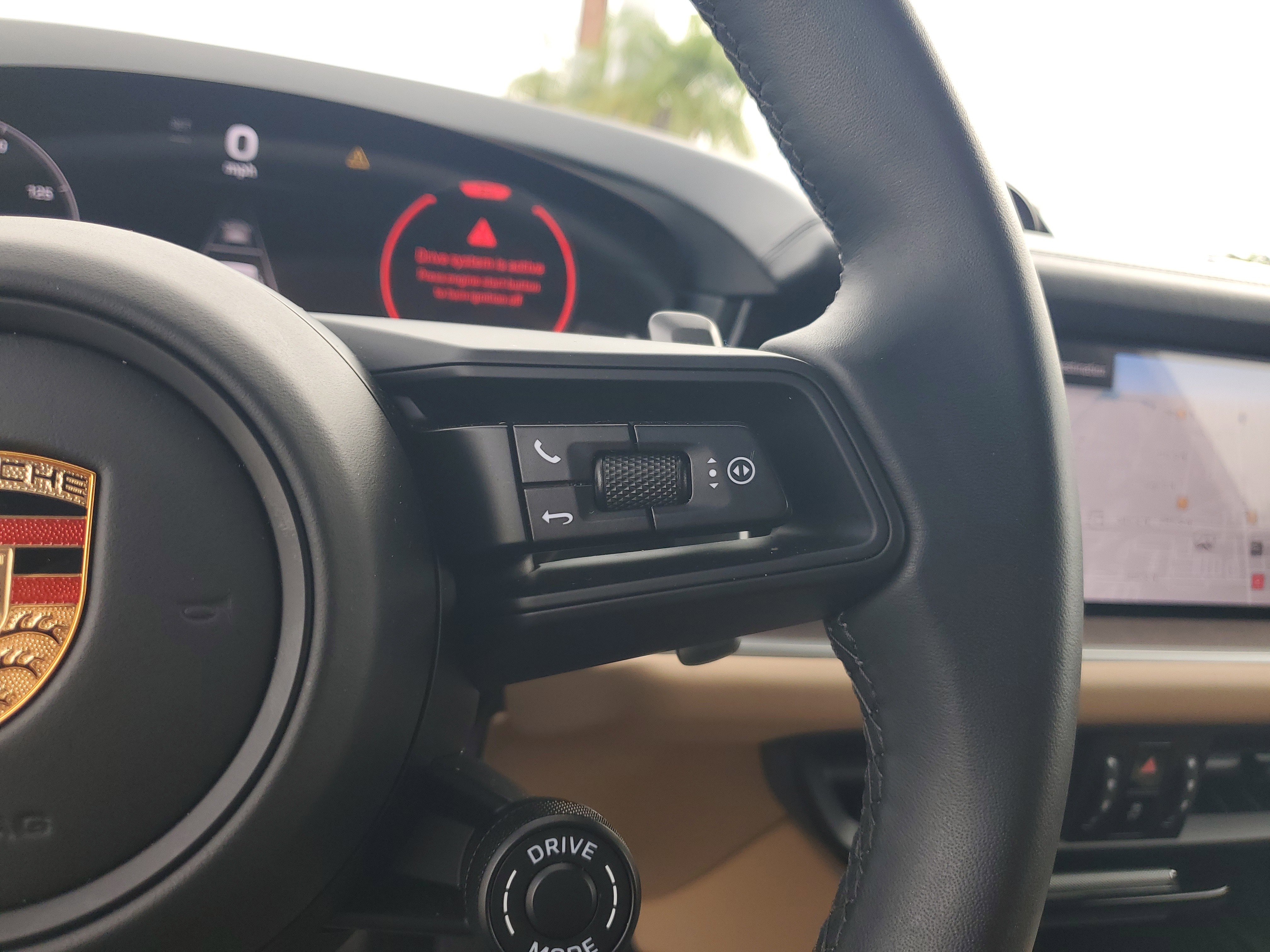 Used 2024 Porsche Cayenne E-Hybrid image 31