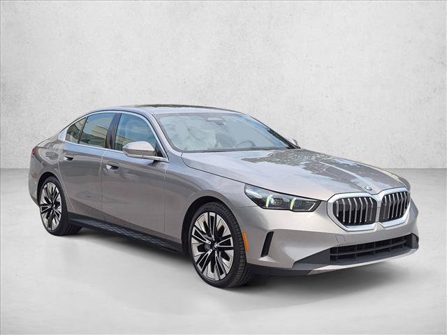 Used 2026 BMW 540i xDrive AWD/4WD image 3