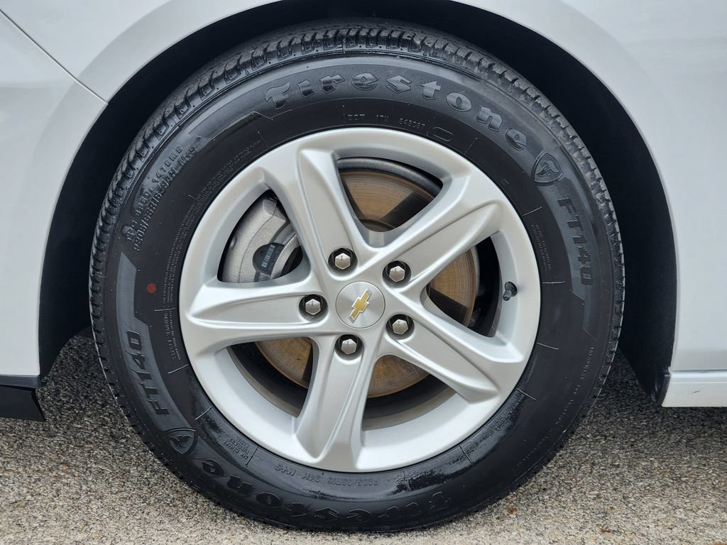 Used 2024 Chevrolet Malibu LT FWD image 9