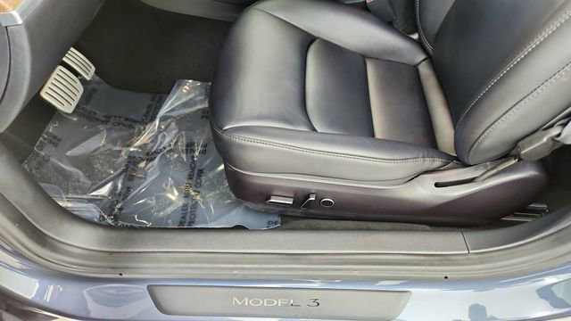 Used 2023 Tesla Model 3 Performance image 33