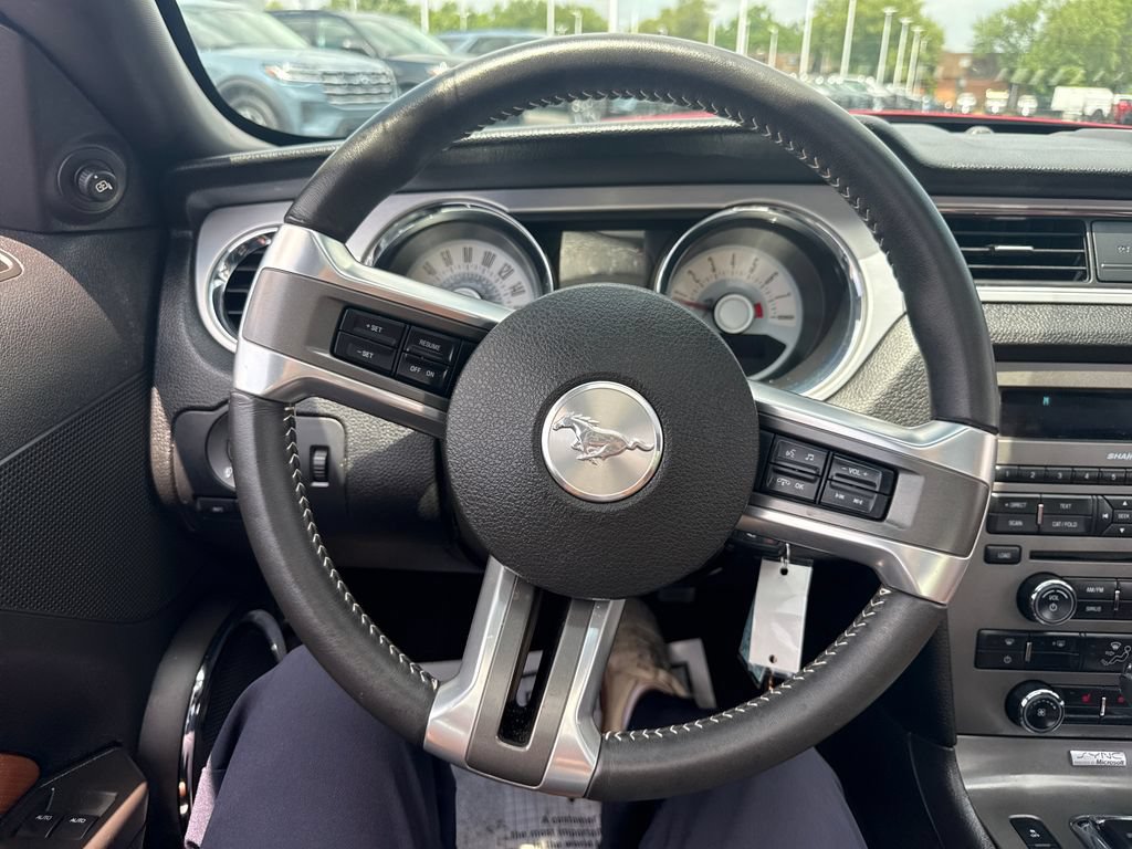 Used 2012 Ford Mustang Premium RWD image 31