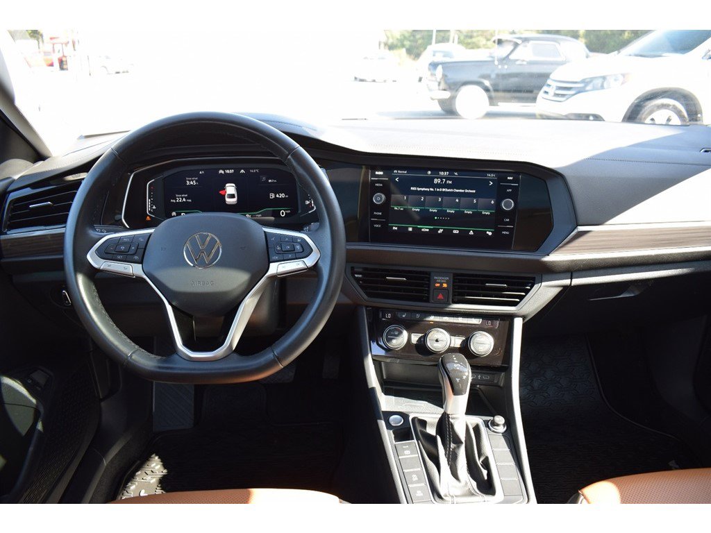 Used 2023 Volkswagen Jetta SEL image 21