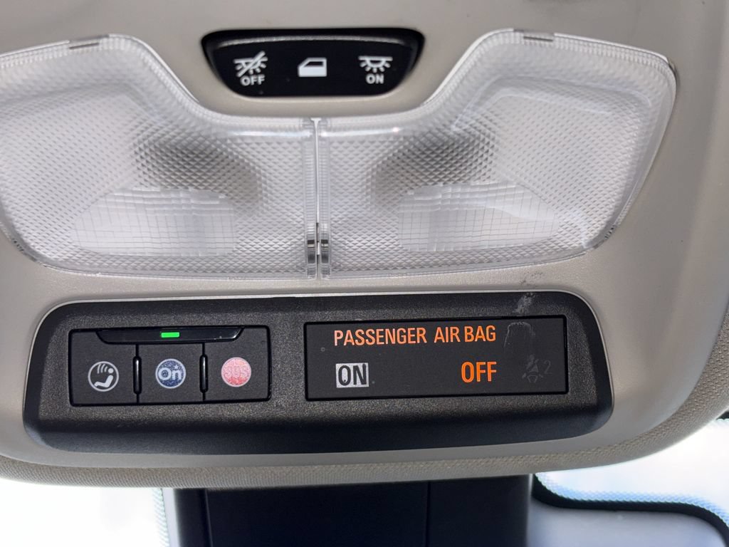Used 2024 Buick Encore GX Sport Touring FWD image 18