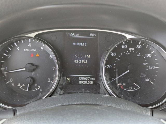 Used 2016 Nissan Rogue SV w/ SV Family Package FWD image 39