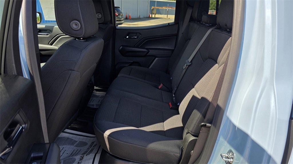 New 2025 Chevrolet Colorado LT image 15