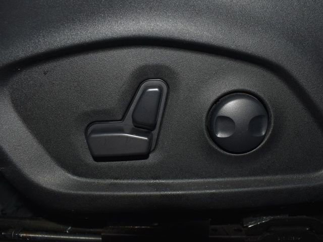 Used 2025 Jeep Compass Limited image 14