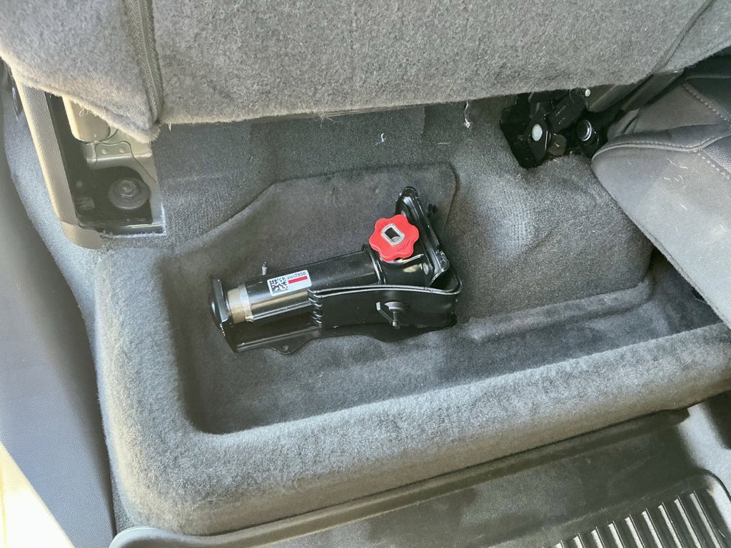 Used 2021 GMC Sierra 1500 AT4 w/ AT4 Value Package image 27