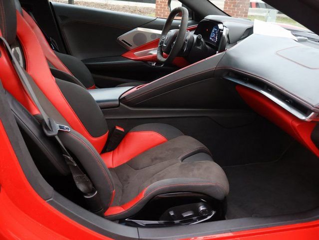 Used 2021 Chevrolet Corvette Stingray Premium Cpe w/ Z51 Performance Package image 12