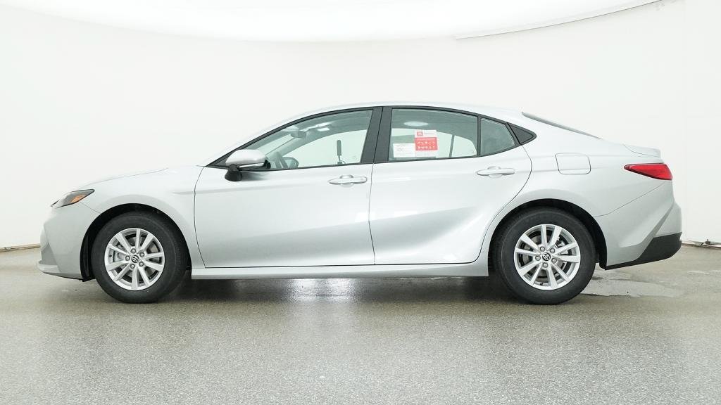 New 2026 Toyota Camry LE FWD image 2