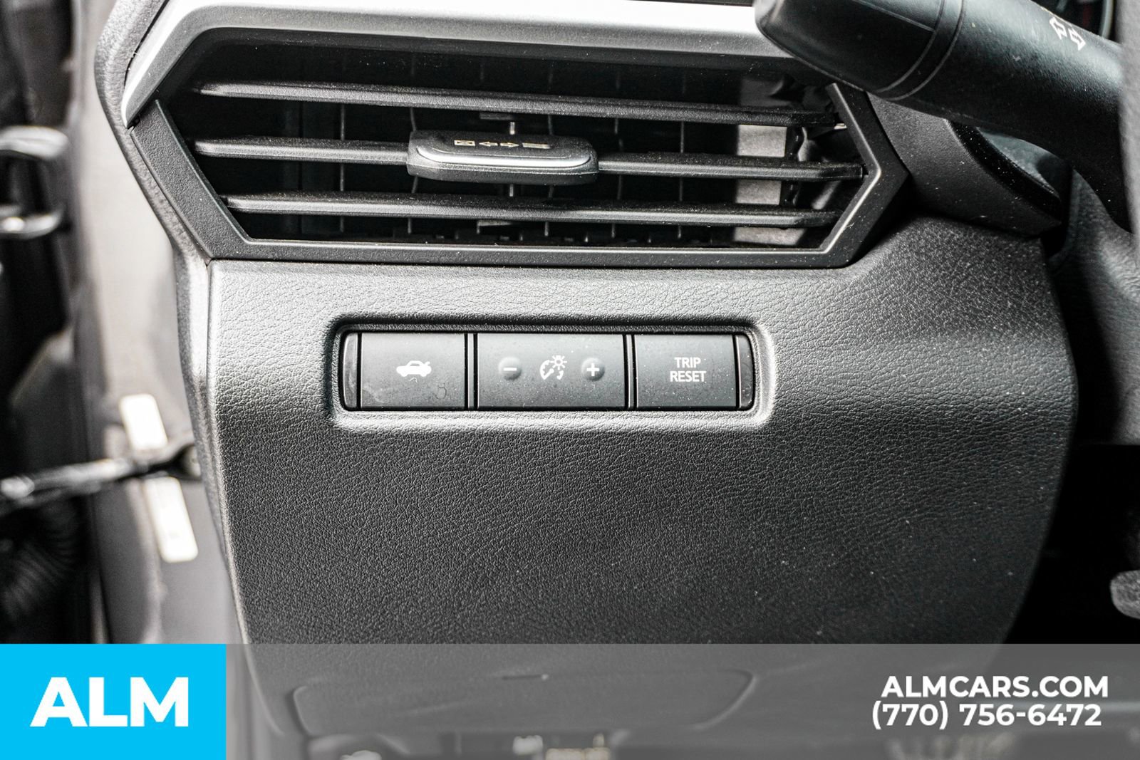 Used 2024 Nissan Altima 2.5 SV image 35