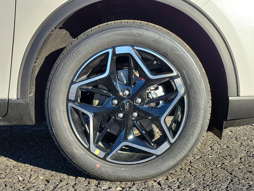 New 2026 Ford Escape Platinum w/ Premium Technology Package image 9