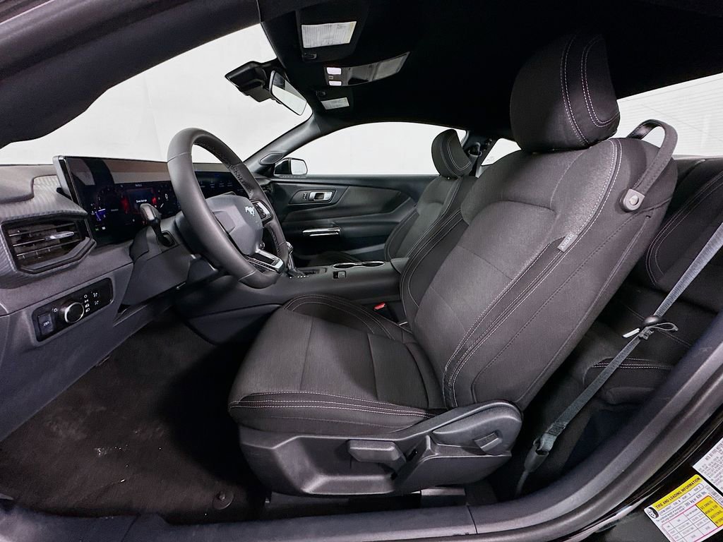 Used 2024 Ford Mustang Coupe RWD image 20